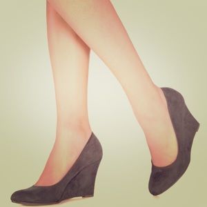 Justfab gray wedge heels